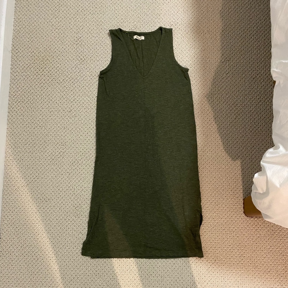 Madewell v neck midi tank top dress!